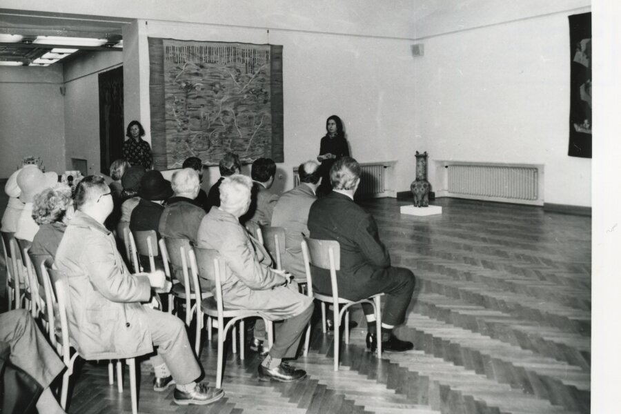 Stojící zleva: N. Dvořáková, J. Vránová